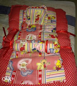 Brand new baby bedding set with 2side pillow and 1 head
