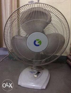 Crompton greaves table fan in very good condition