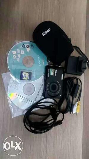 Hardly used Nikon coolpix camera for sale. looks