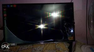 Index 43 inches led TV 2 months old. screen