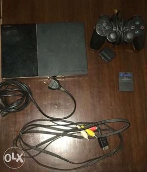 Play station 2 in good condition with 1 console