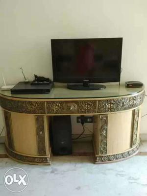Sagwan wood tv cabinet...