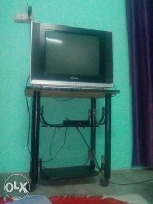 Samsung TV 21inch screen and trolly