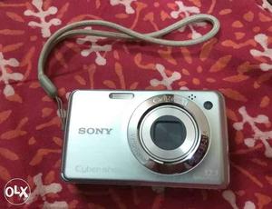 Sony Cybershot 12MP camera, great condition and