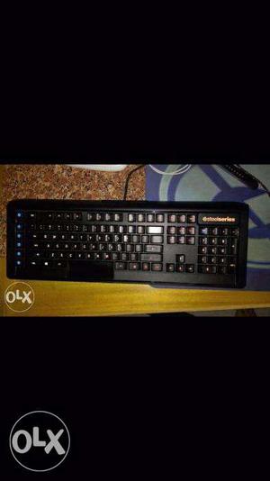 Steelseries Apex M800 Gaming Keyboard