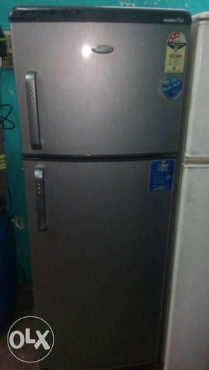 Whirlpool double door fridge 260 litr 3 Star