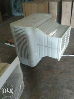 White Air Coollar ducting with screen remote