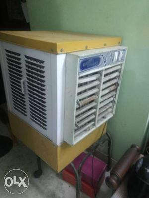 White And Yellow Air Cooler