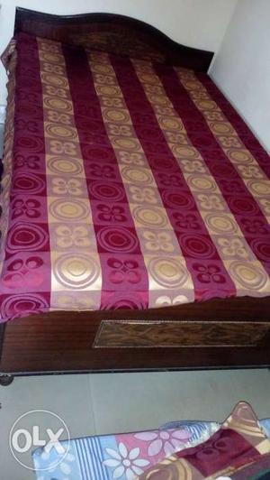 4/6 good condition bed and 5 inch Deluxe gadda.