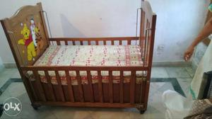 Baby cot with drawer and favourite cartoon