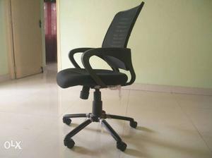 New office chair, 3 months old, in a very good