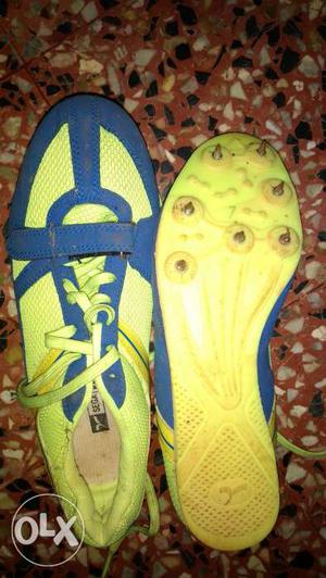 Running spike shoes size no.7