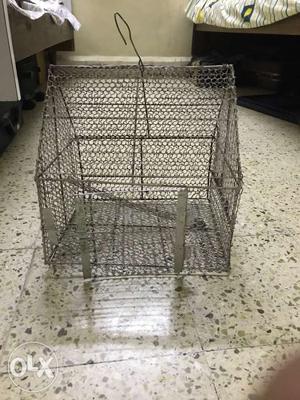 Steel Birdcage.. with food n water holder.. quick sell.