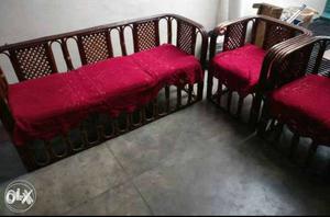 5 seater bamboo sofa in great condition. Only