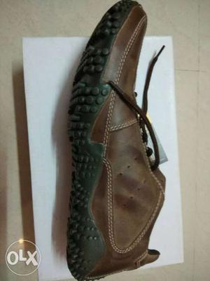 Brand New CAT Mens leather shoes, Size- 9, price negotiable,