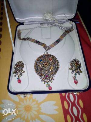 Gemstone Encruted Necklace And Pair Of Earrings In Box
