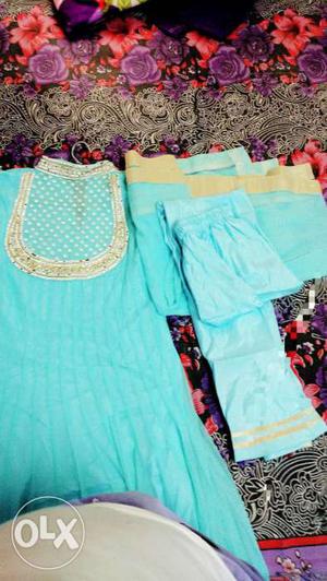 I want to sell designer Anarkali full frill with xl size