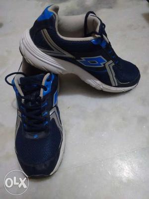Lotto light weight sports shoes, size uk-9