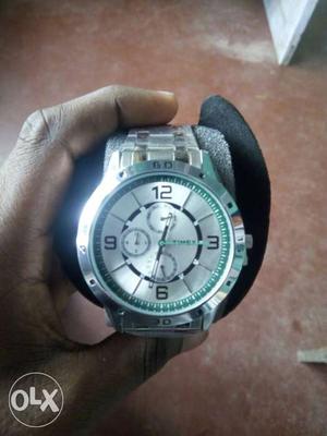 New TIMEX watch urgent sale
