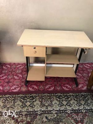 Nice & good condition computer table & laptop