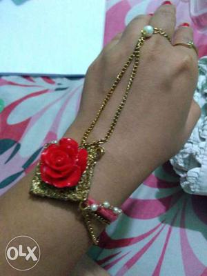 Three line beautiful bracelet with flower.. price