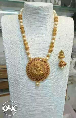Women's Gold And White Hindu God Pendant Necklace