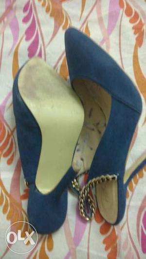 Women's Pair Of Blue Pointed Ankle Strap Pumps