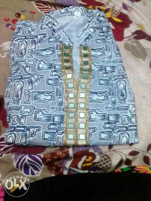 Women's long Pakistani kurti for sale