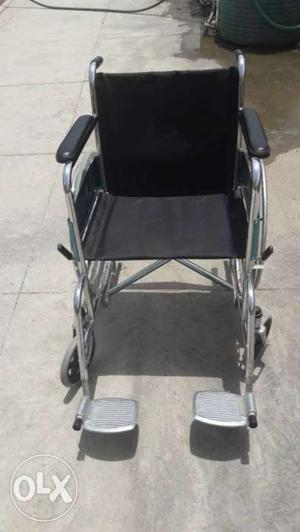 A wheel chair with no any issue and only 6 months