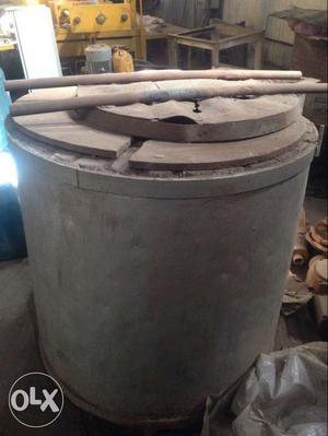Aluminium Casting Furnace 180 kgs (LDO/FO fired)