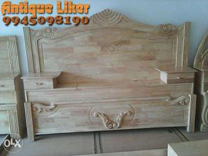 Awesome designer Rubber wood bed