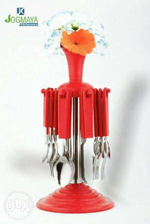 Red-and-gray Utensil Set