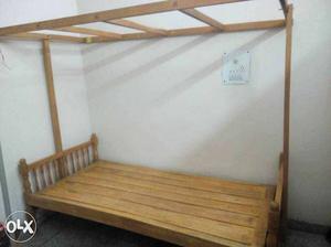 Rubber wood bed in good condition
