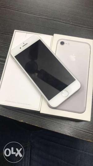 Apple iphone 7 32gb Silver 95% condition with