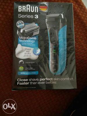 Blue And Black Braun Series 3 Electric Shaver