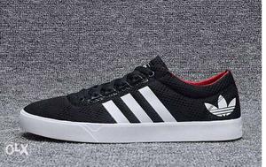 Brand new Shoe Adidas neo 2 size 