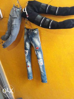 Funky jogers jeans verity available per peace 700