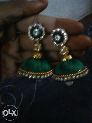 Green color earrings