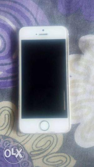 I phone 5s 16 gb ram Single hand use With orignal