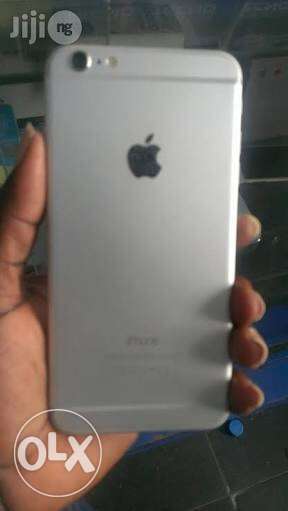 IPhone 6 Plus (16gb)in silver colour very good