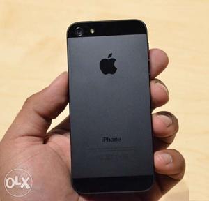 Iphone 5s good condition colour black and