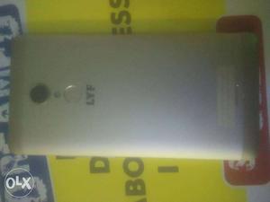 Lyf mobile phone urgent sell Only 4 months old