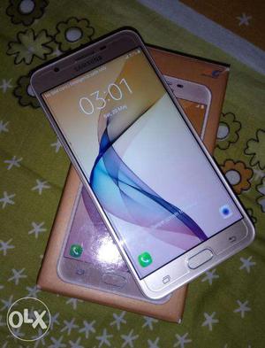 SAMSUNG Galaxy On Nxt 5 months old(Gold, 32 GB,3 GB RAM).