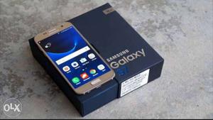 Samsung s7 in new condition and In very Cheap