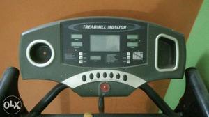 Electronic treadmill new condition