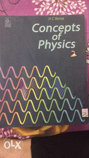 HC Verma concept of physics. very good condition.