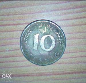 Old indian coin of 10 pffnnic of year 