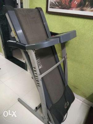 Trade mil, physiqe made , fully automatic,