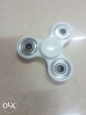 White And Gray 3-axis Fidget Hand Spinner