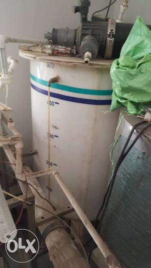 250 litre R.O plant with Beverage filling tank of